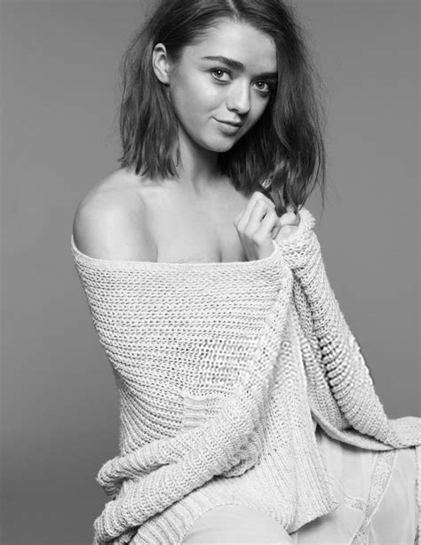 naked pictures of maisie williams|Maisie Williams Nude And Sexy (25 Photos)